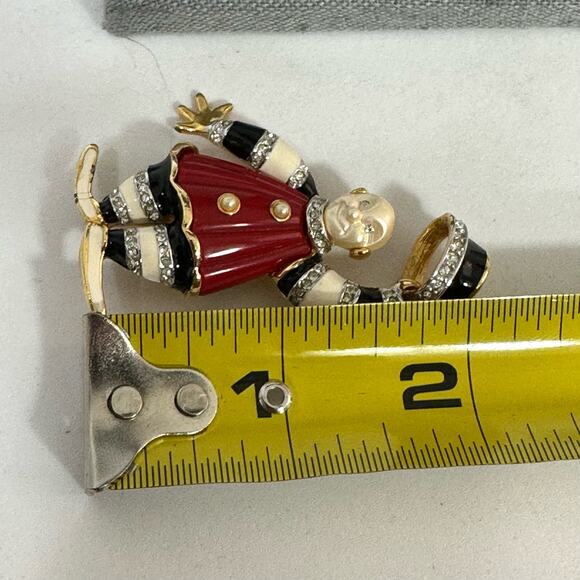 Kenneth Jay Lane Vintage Clown Brooch Pin KJL Enamel Tipping Hat Tipsy Whimsical - Picture 8 of 9